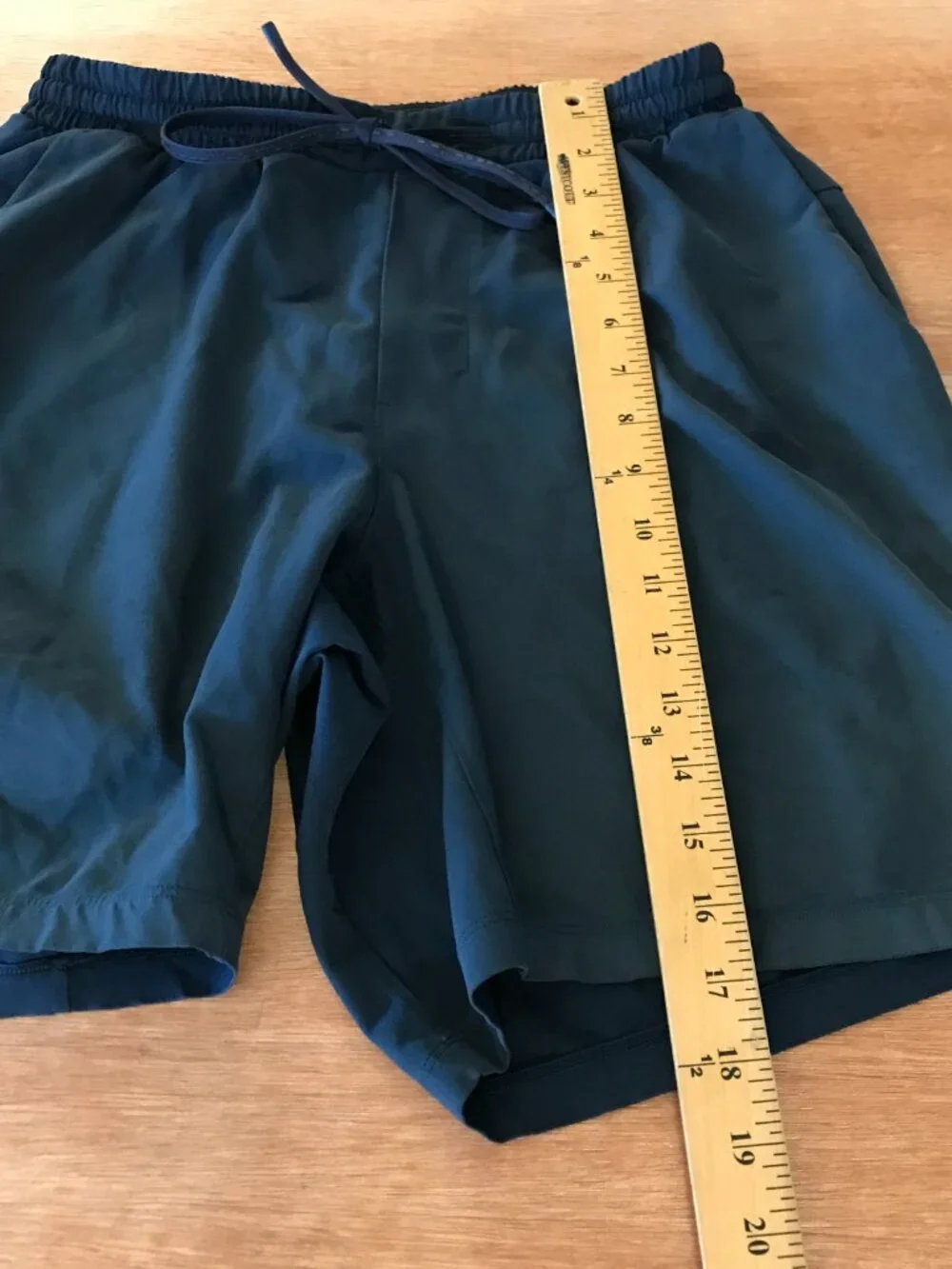Lululemon Channel Cross Swim Shorts Men M Blue Tie Waist Zip Pocket Beach 19725